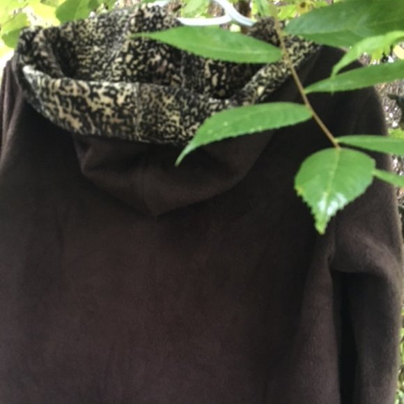 Cute & Sexy, Fall, EUC, Brown Jacket with Leopard Skin lining, & Hood  S - Picture 3 of 4